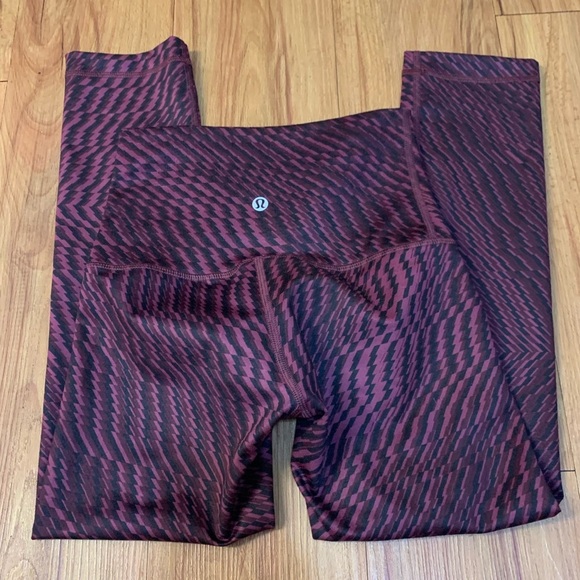 Lululemon Wunder Under Crop Hi-Rise Leggings - Picture 6 of 11